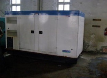 克拉玛依康明斯150kw大型柴油二手发电机组 克拉玛依康明斯150kw大型柴油二手发电机组